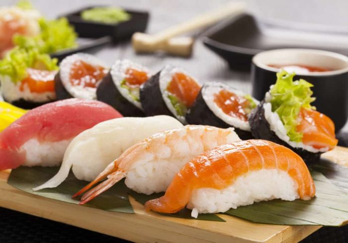 Sushi là đặc sản truyền thống