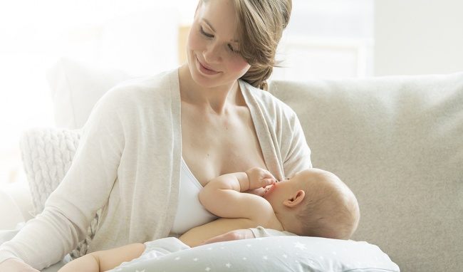 Chất béo trong sữa mẹ có vai trò như thế nào? Khám phá điều kỳ diệu