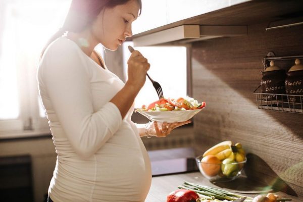 Mẹ bầu bị tiêu chảy nên dùng thực phẩm gì?